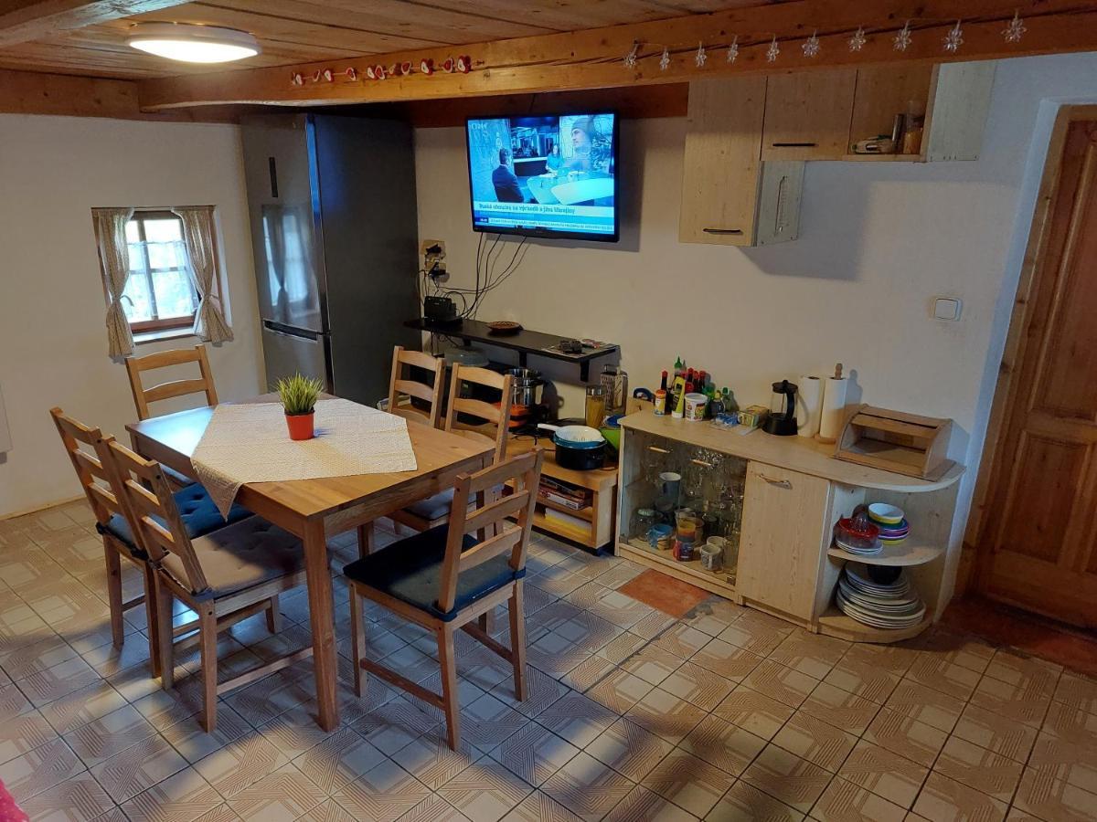 Roubenka U Potoka * Vyprachtice